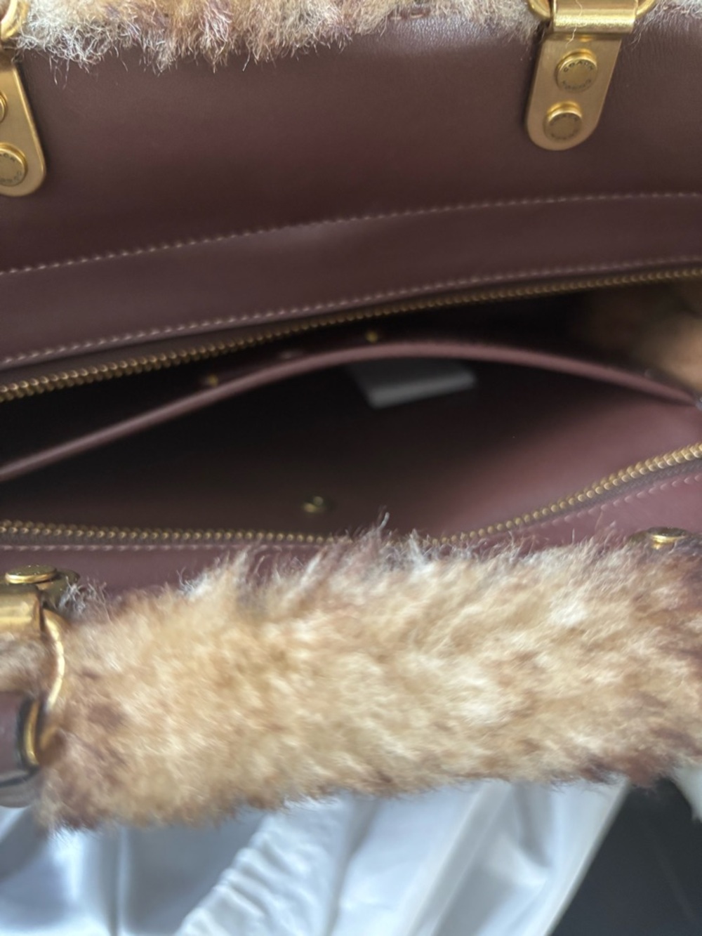 Coach Rogue Tote in Signature Shearling - Picture 12 of 15